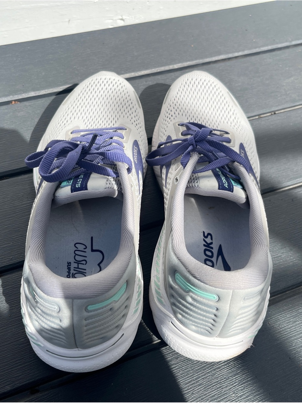 Brooks Women's Light Gray and Navy Running Sneakers - Picture 4 of 8